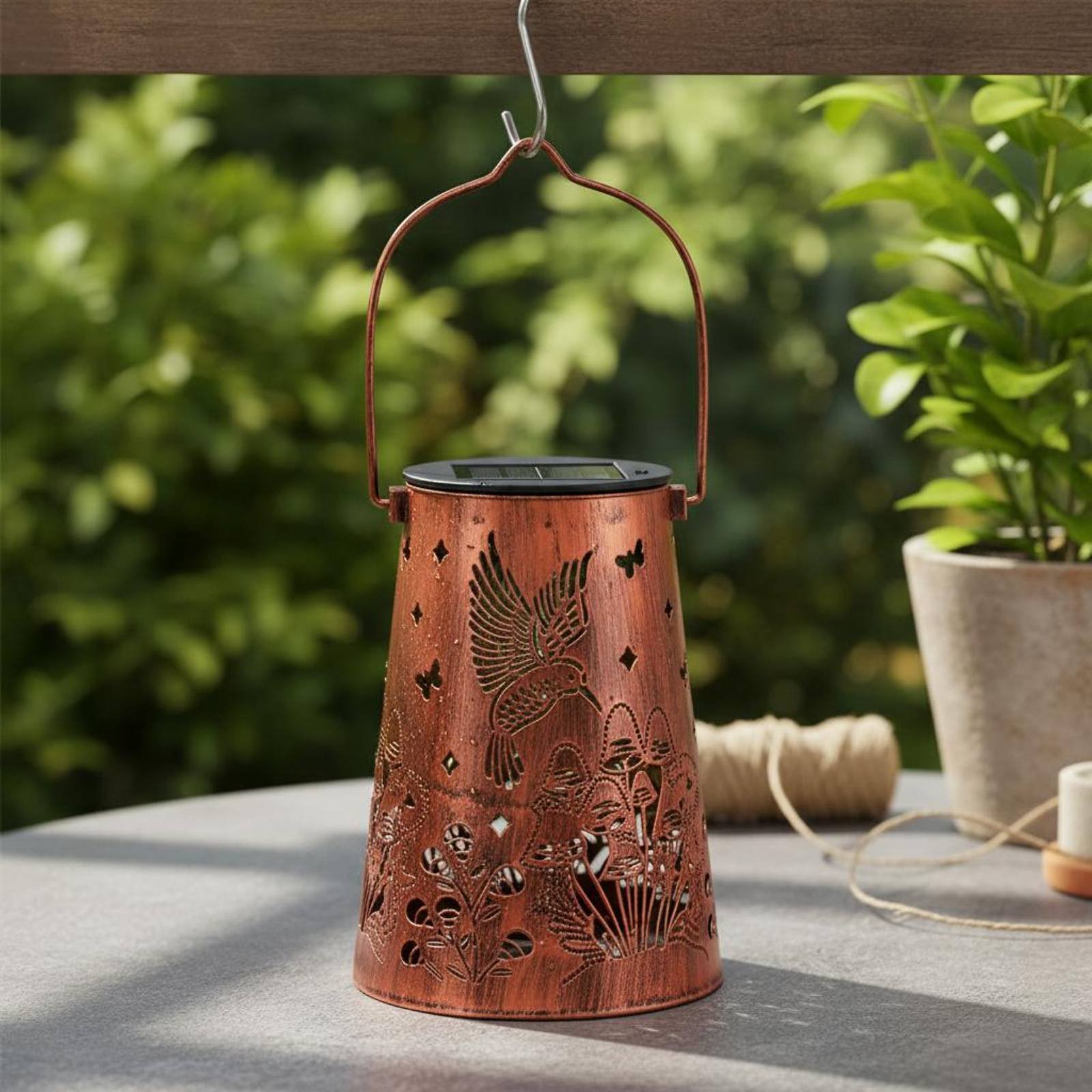 Floral Garden Lantern Pattern  - Hanging Outdoor Lighting recensie en prijs