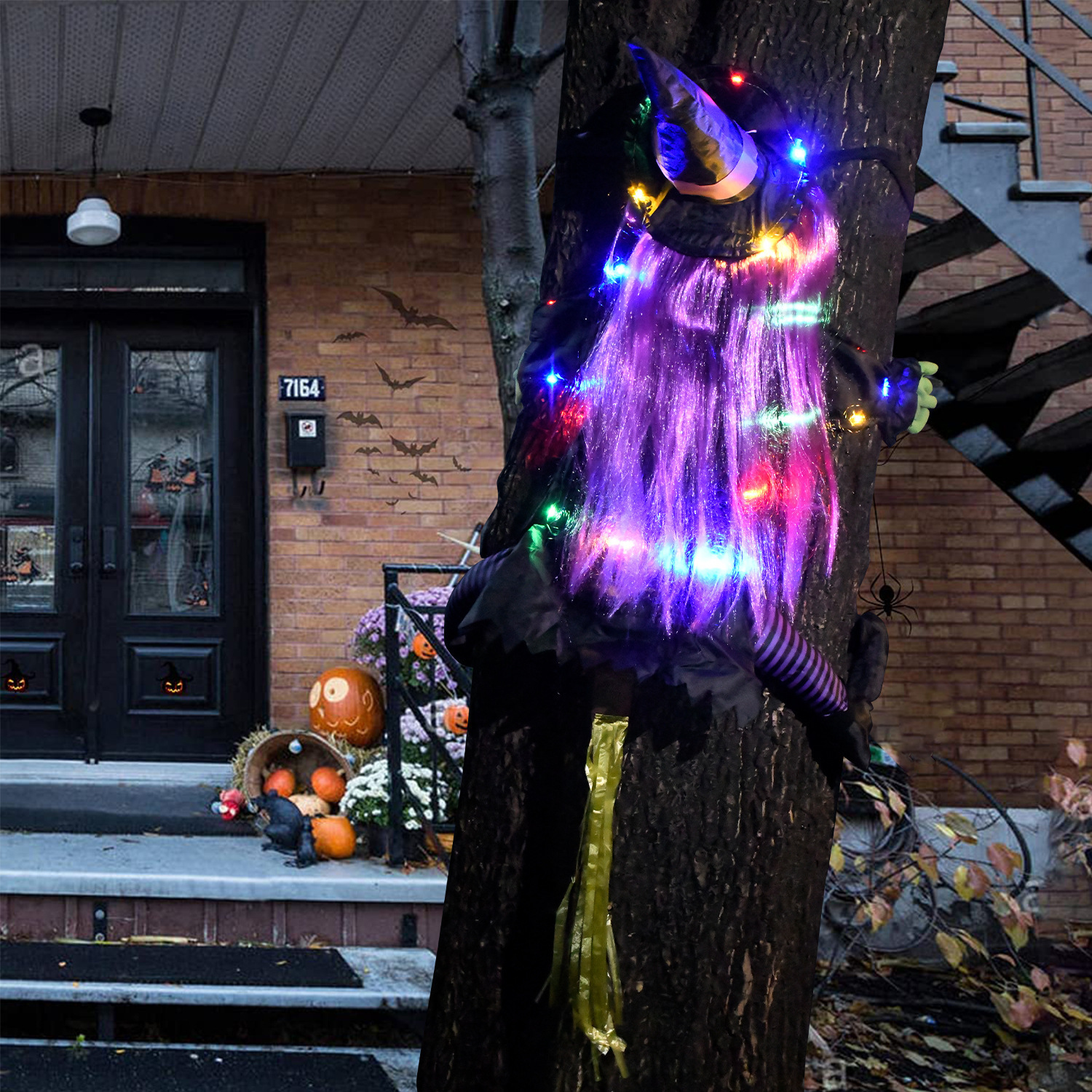 LED Witch Crashing Into Tree H - Outdoor Lighting Halloween recensie en prijs